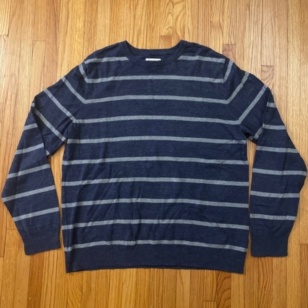 Sonoma Men's Navy and Charcoal Striped Crewneck Sweater
